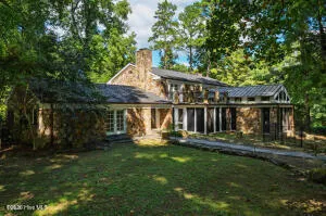 52 Dogwood Acres Drive Chapel Hill, NC 27516