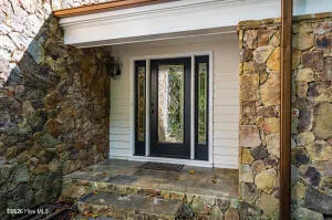 52 Dogwood Acres Drive Chapel Hill, NC 27516
