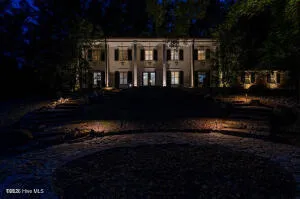52 Dogwood Acres Drive Chapel Hill, NC 27516