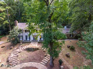 52 Dogwood Acres Drive Chapel Hill, NC 27516