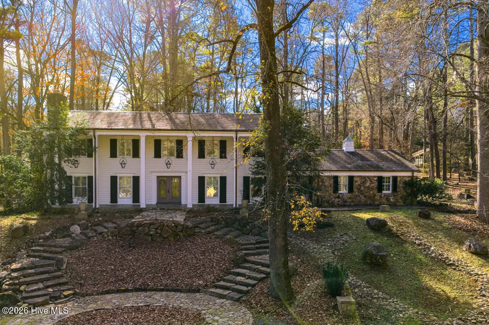 52 Dogwood Acres Drive Chapel Hill, NC 27516