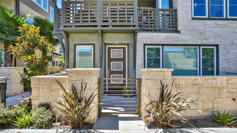 1207 Doheny Way Dana Point, CA 92629