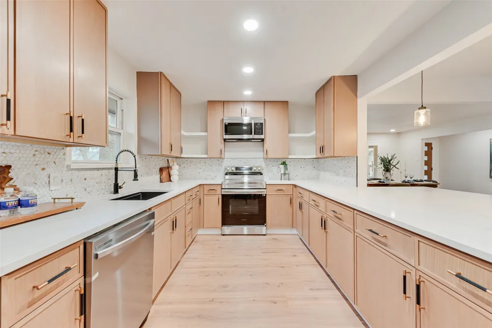 9726 Dartridge Drive Dallas, TX 75238