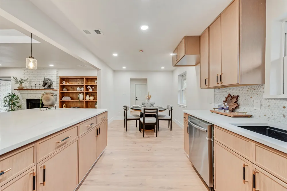 9726 Dartridge Drive Dallas, TX 75238
