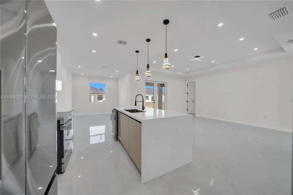 1930 Zombar Ct Lehigh Acres, FL 33972