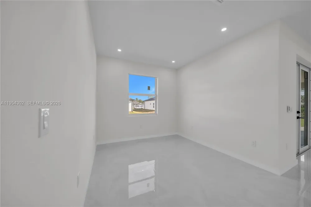 1930 Zombar Ct Lehigh Acres, FL 33972