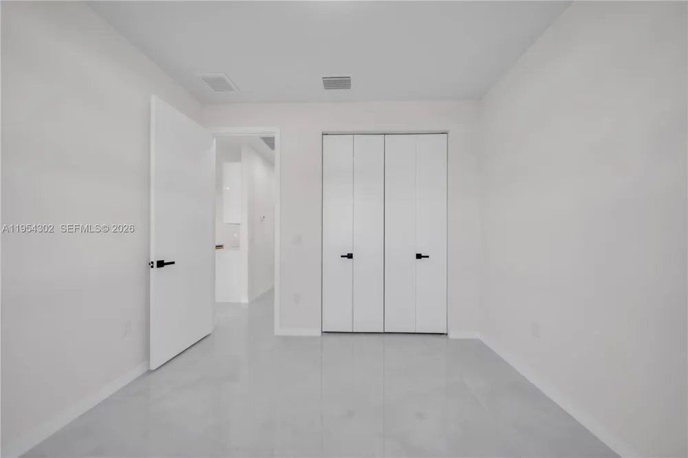 1930 Zombar Ct Lehigh Acres, FL 33972