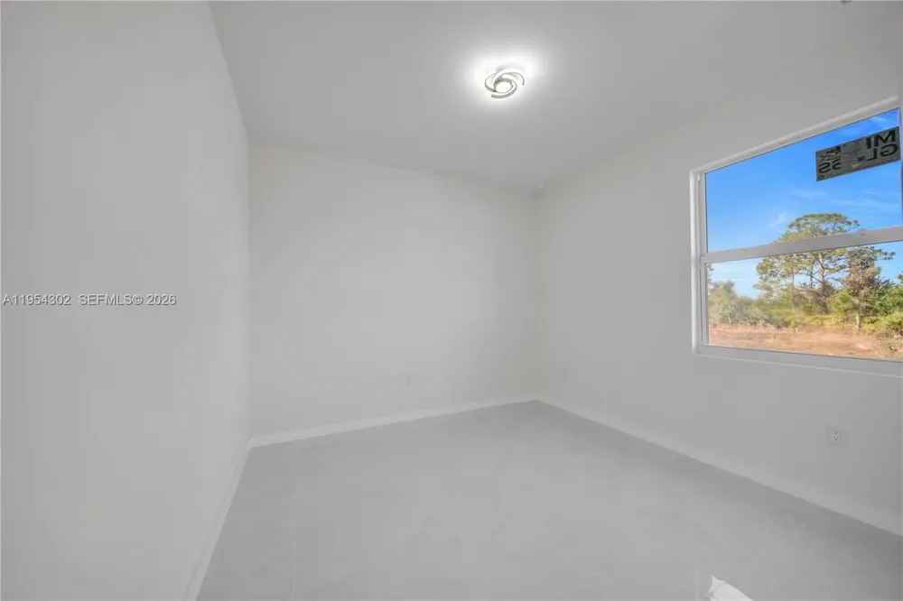 1930 Zombar Ct Lehigh Acres, FL 33972