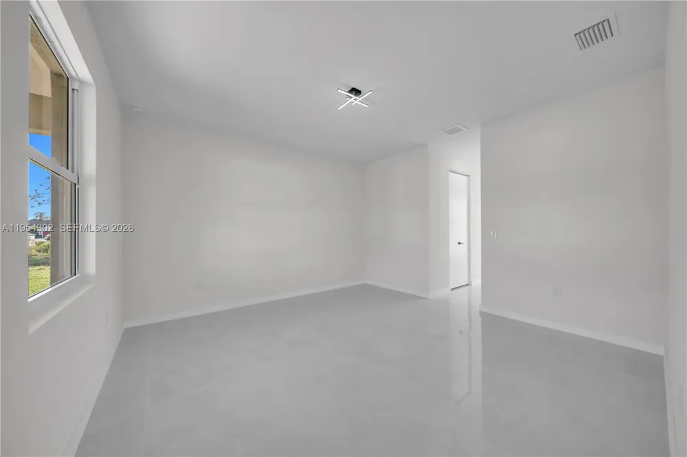 1930 Zombar Ct Lehigh Acres, FL 33972