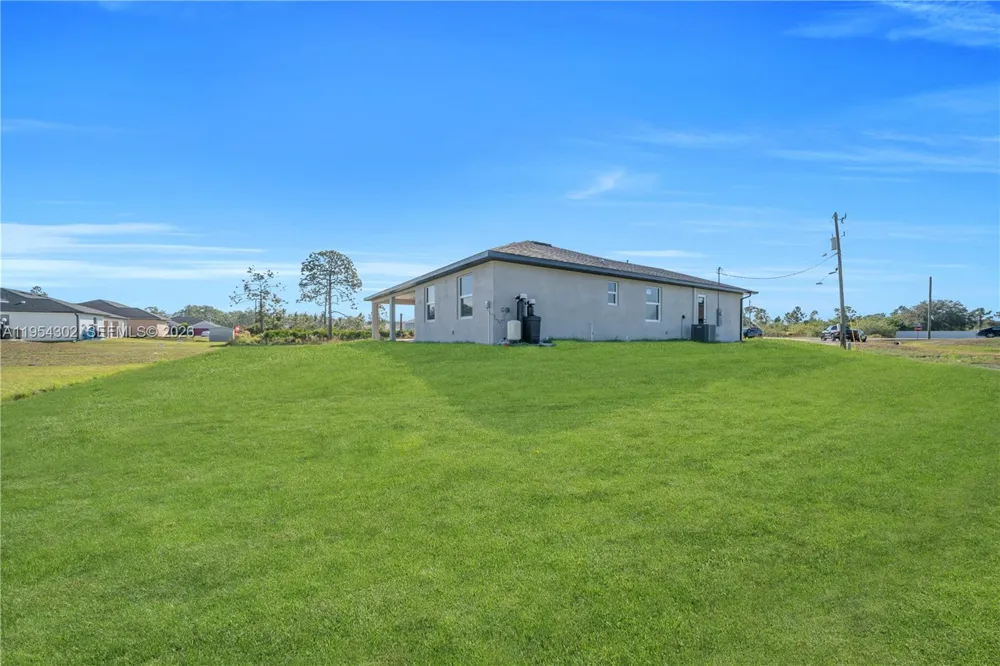 1930 Zombar Ct Lehigh Acres, FL 33972