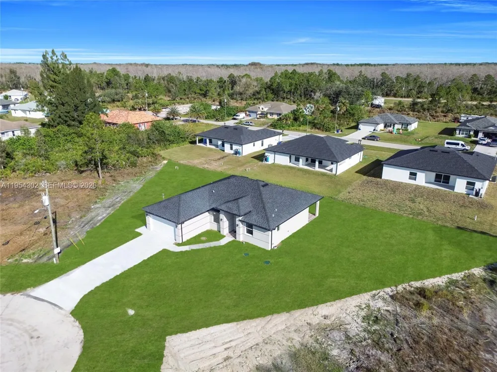 1930 Zombar Ct Lehigh Acres, FL 33972