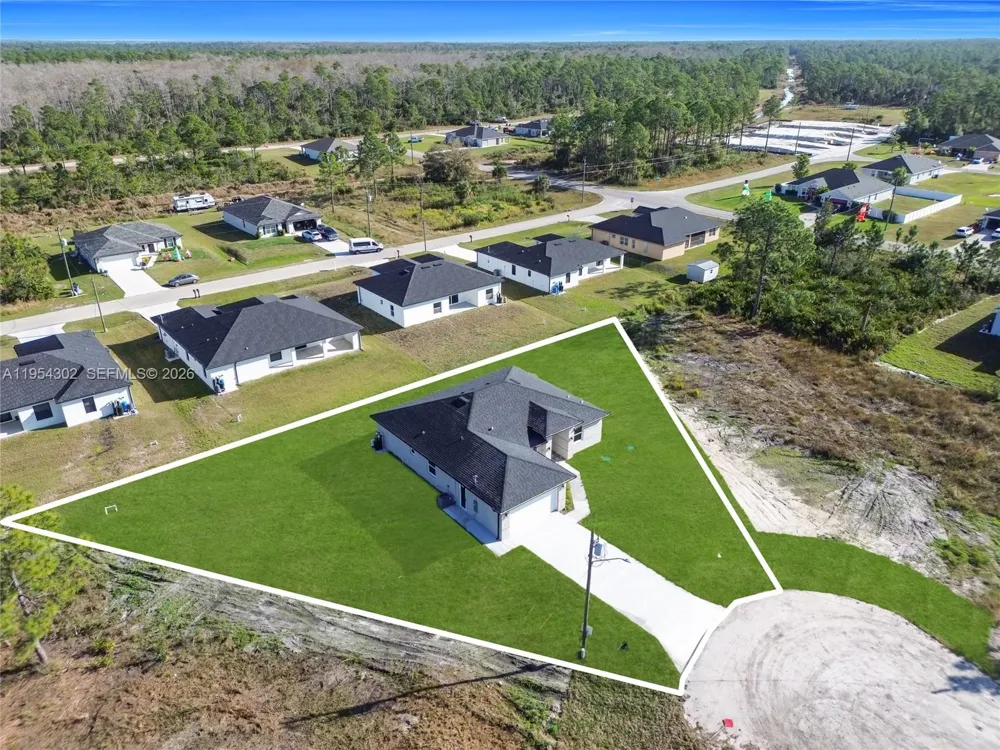 1930 Zombar Ct Lehigh Acres, FL 33972