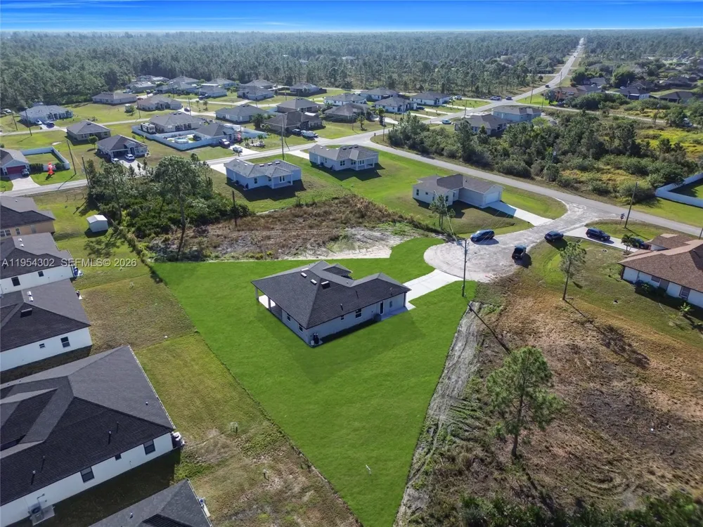 1930 Zombar Ct Lehigh Acres, FL 33972