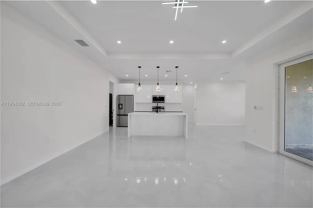 1930 Zombar Ct Lehigh Acres, FL 33972