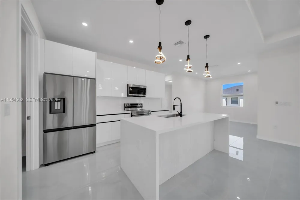 1930 Zombar Ct Lehigh Acres, FL 33972