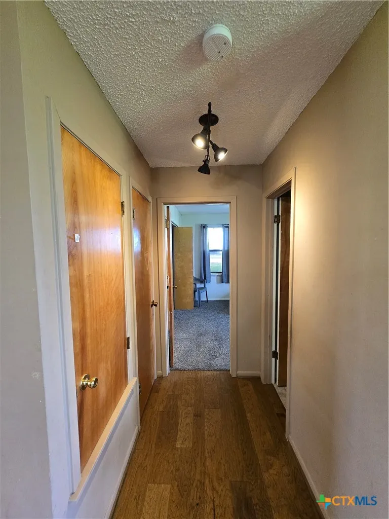 1495 W Bayshore Drive Palacios, TX 77465