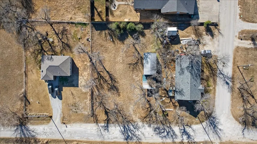 1117 W Live Oak Street Jacksboro, TX 76458
