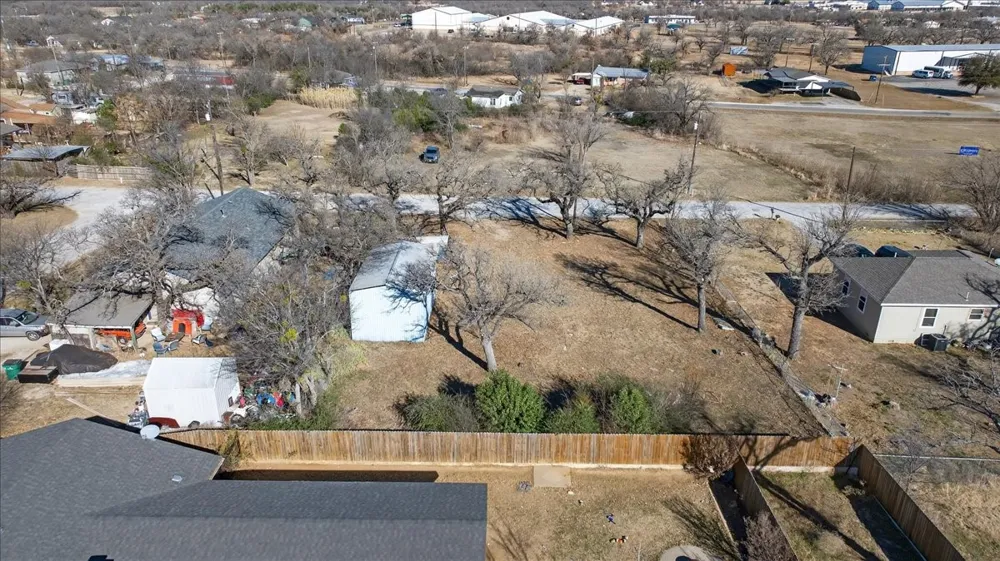 1117 W Live Oak Street Jacksboro, TX 76458