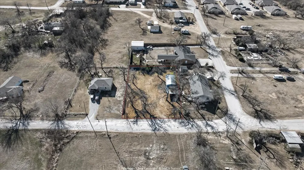 1117 W Live Oak Street Jacksboro, TX 76458