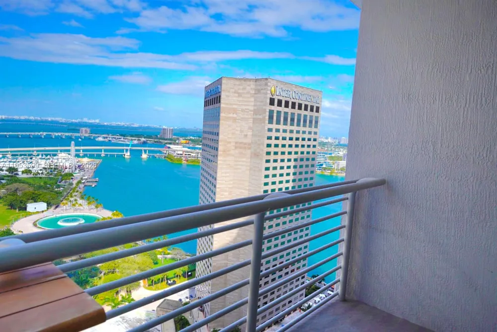 325 S Biscayne Blvd #3314