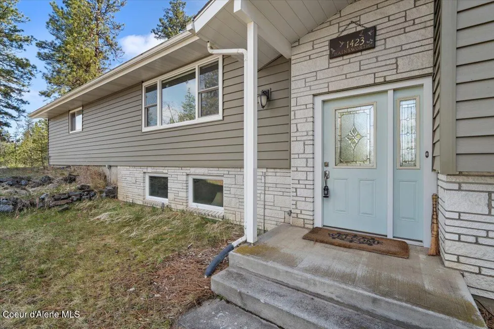 1423 S PULPWOOD ROAD Medical Lake, WA 99022