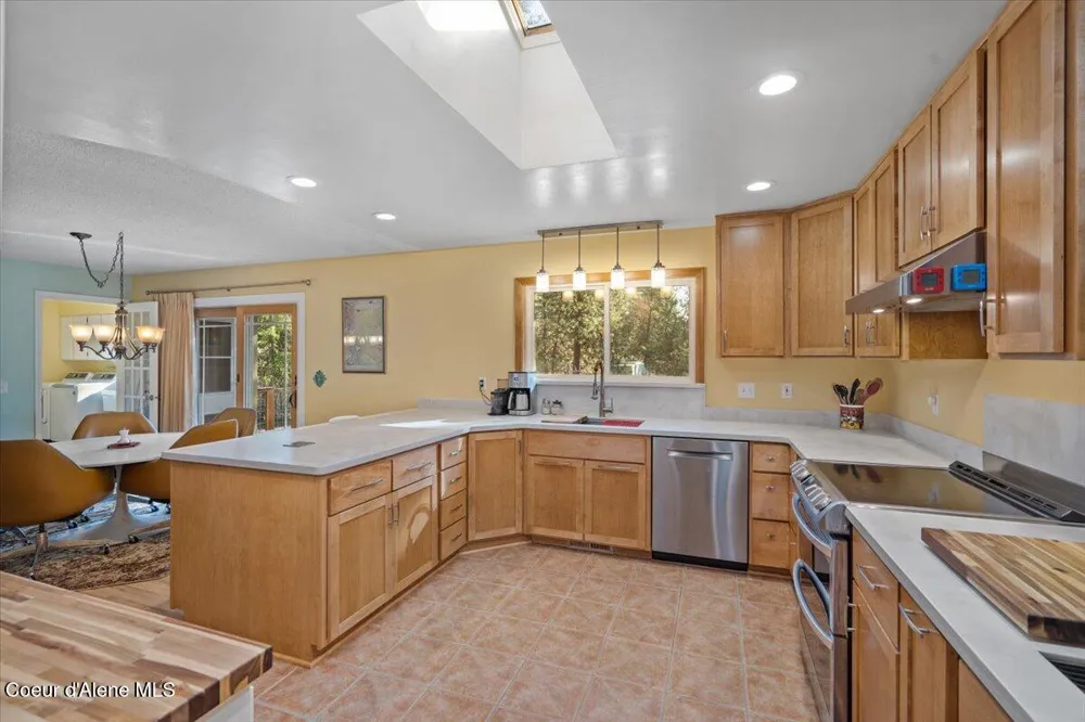 1423 S PULPWOOD ROAD Medical Lake, WA 99022
