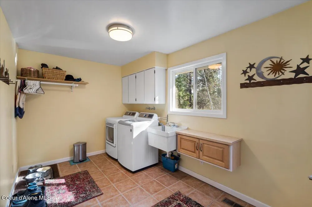 1423 S PULPWOOD ROAD Medical Lake, WA 99022
