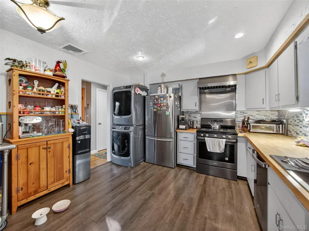 450 Valentine Avenue Sparkill, NY 10976