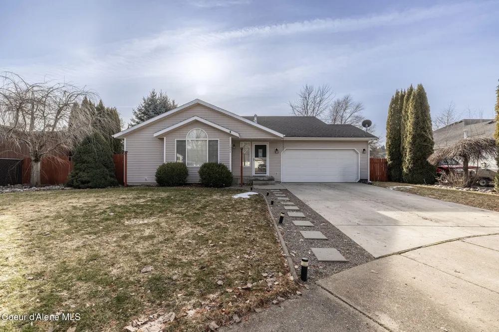 1066 E Ezra Avenue Hayden, ID 83835