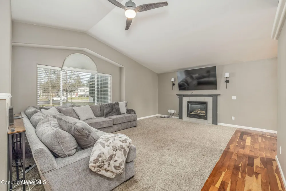 1066 E Ezra Avenue Hayden, ID 83835