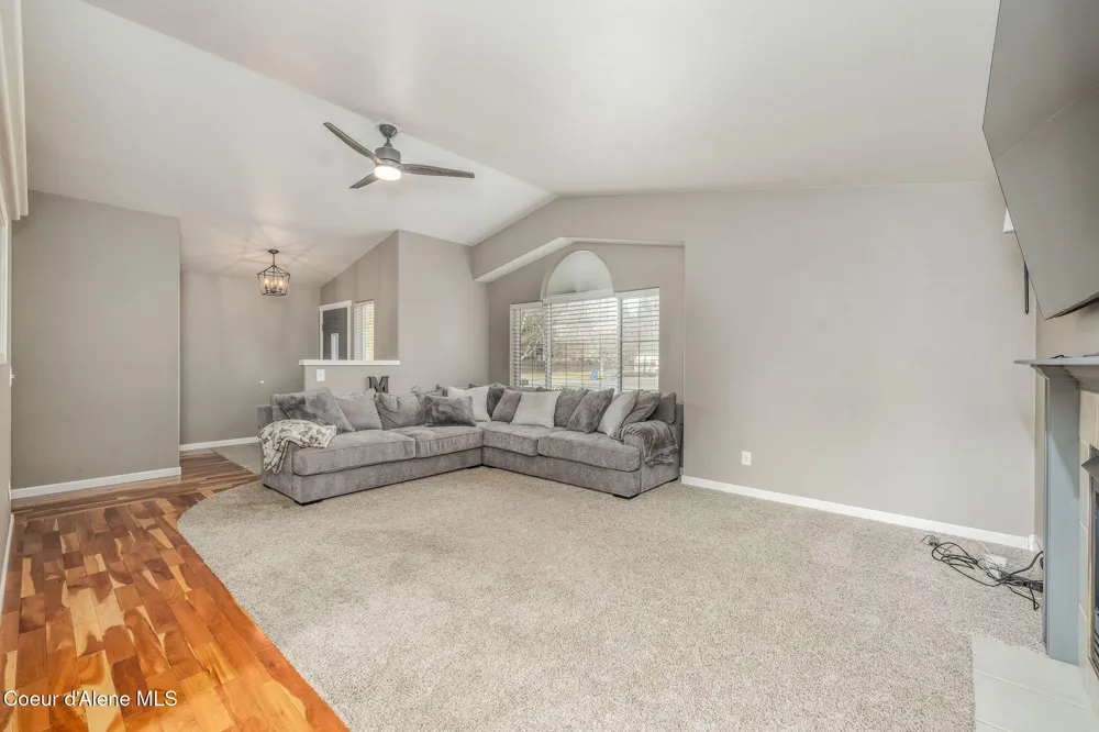 1066 E Ezra Avenue Hayden, ID 83835