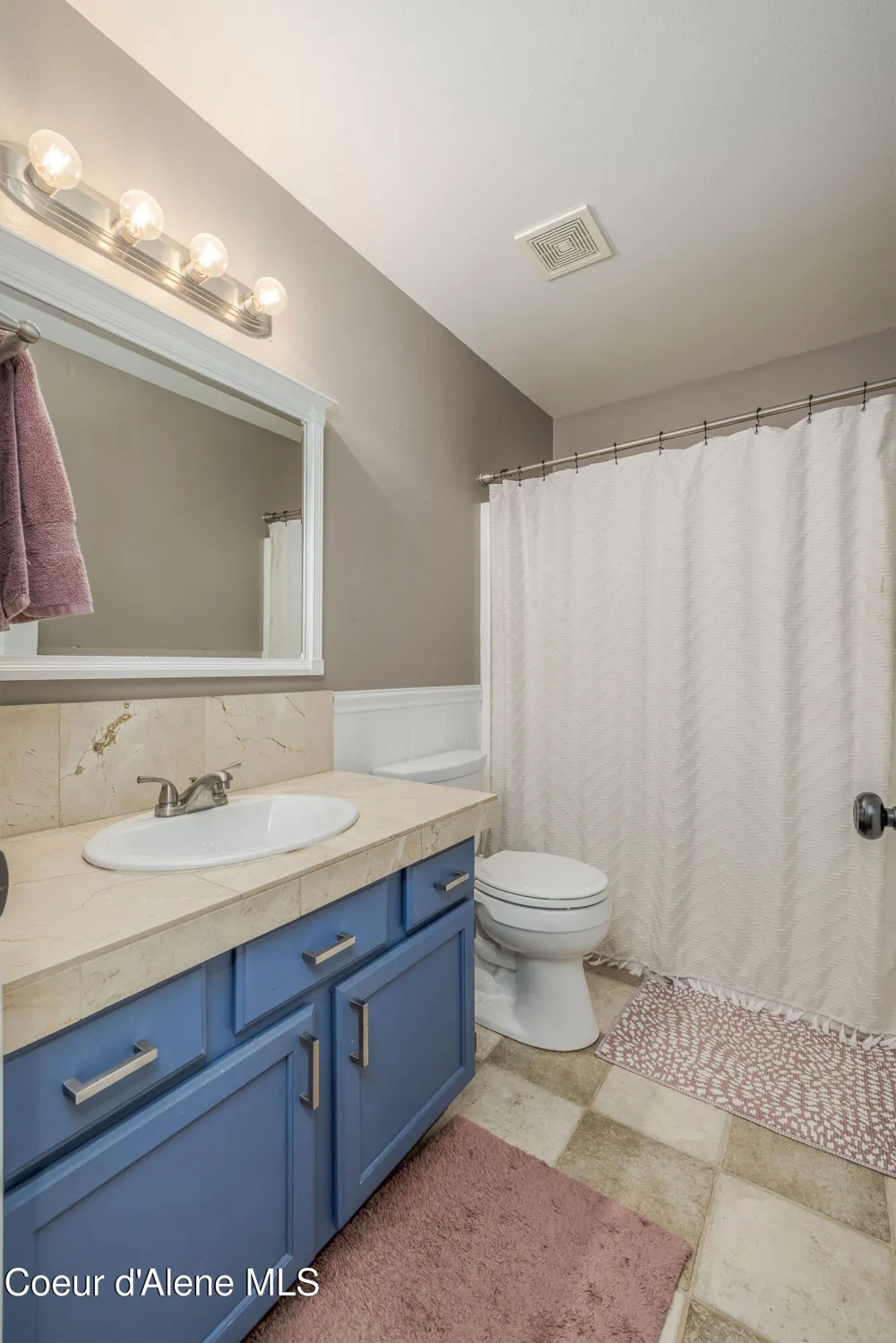 1066 E Ezra Avenue Hayden, ID 83835