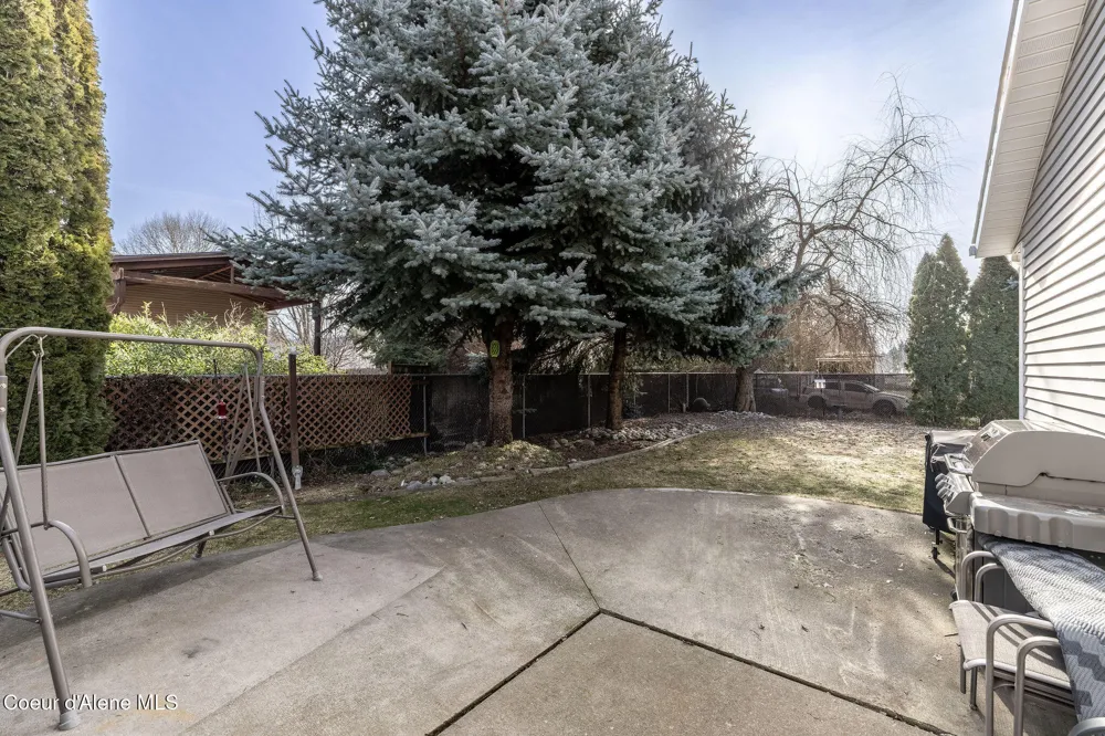 1066 E Ezra Avenue Hayden, ID 83835