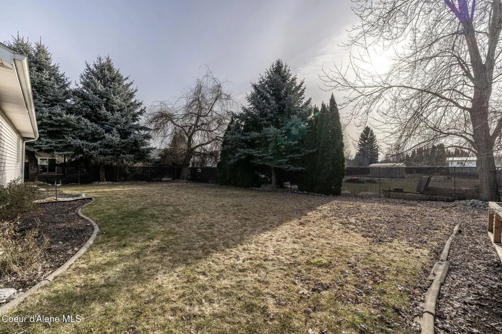 1066 E Ezra Avenue Hayden, ID 83835