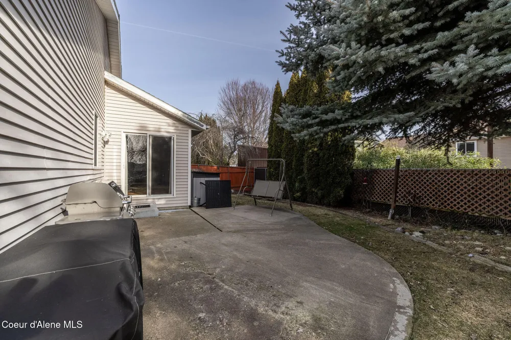 1066 E Ezra Avenue Hayden, ID 83835