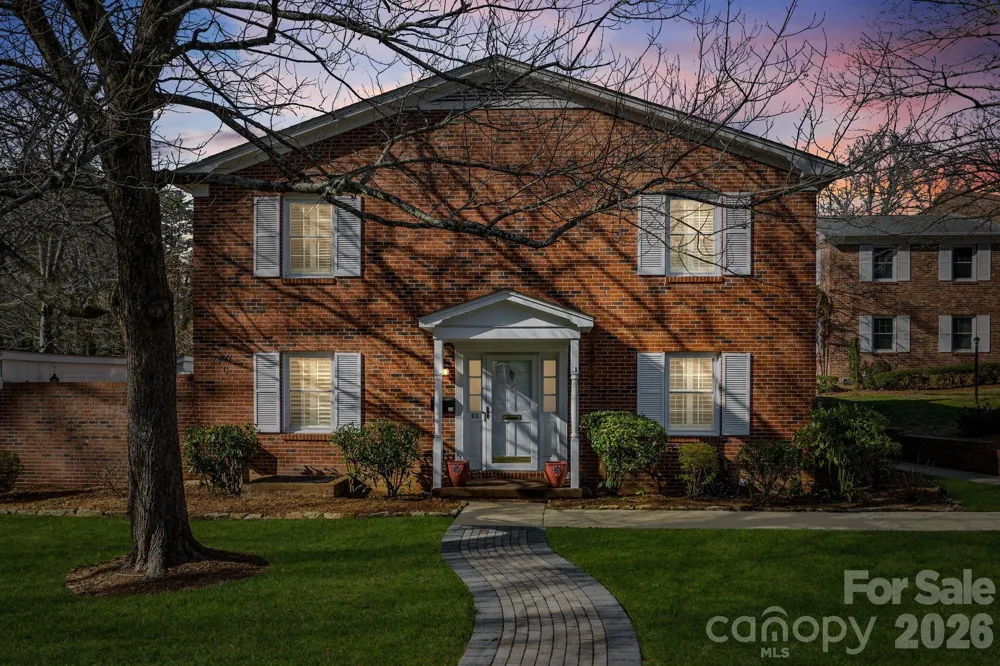 1411 Kensington Road Hendersonville, NC 28791