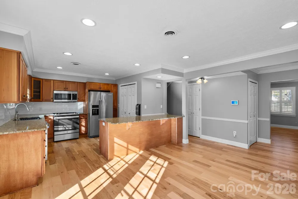 1411 Kensington Road Hendersonville, NC 28791