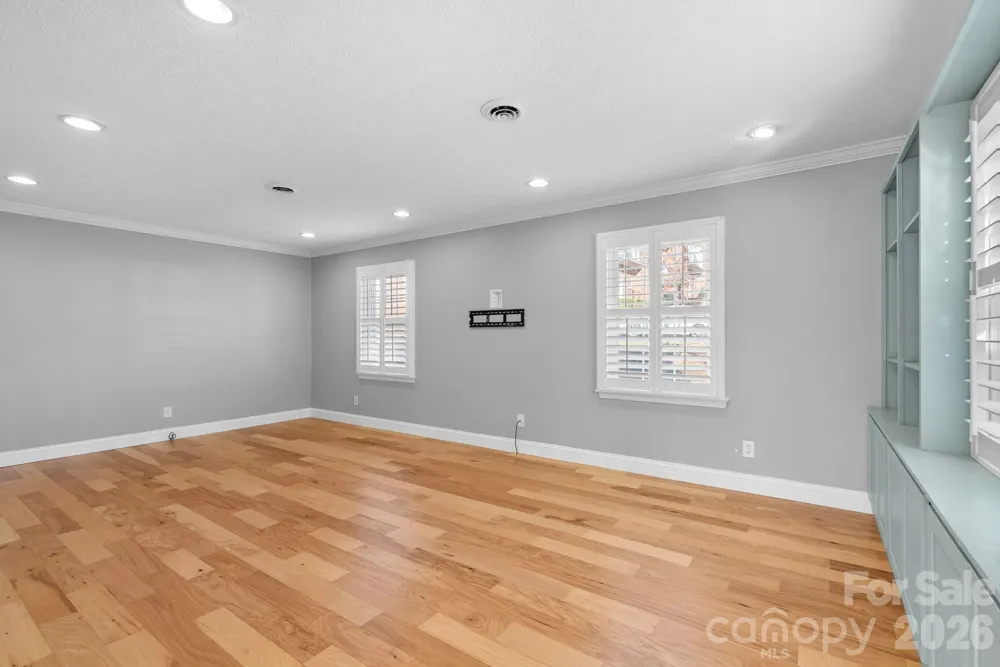 1411 Kensington Road Hendersonville, NC 28791