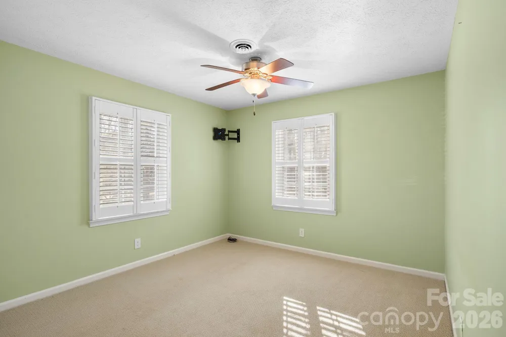 1411 Kensington Road Hendersonville, NC 28791