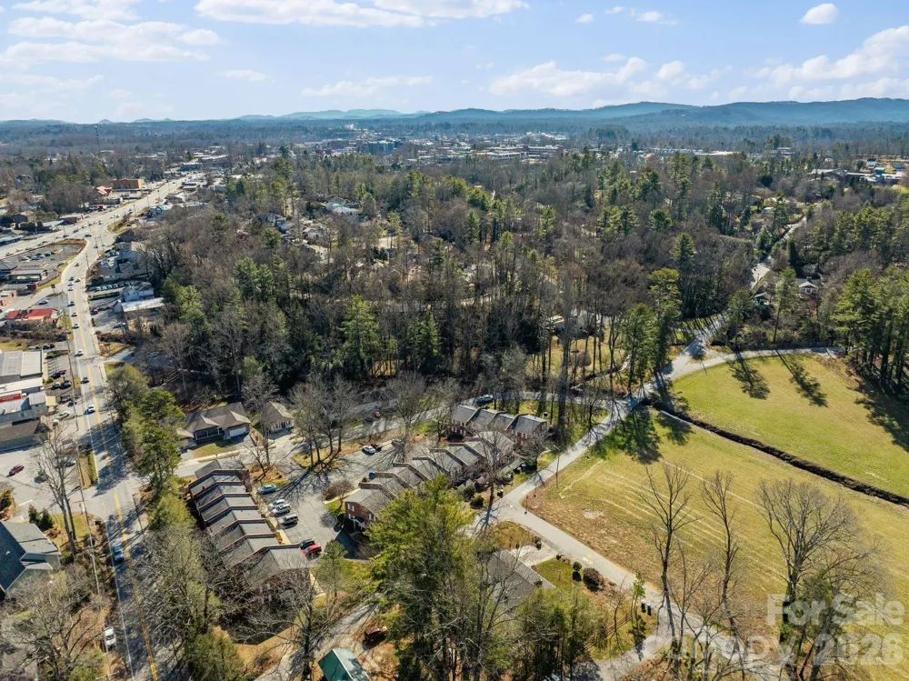 1411 Kensington Road Hendersonville, NC 28791