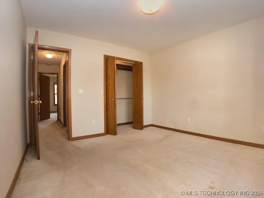 1119 Rolling Oaks Road Grove, OK 74344
