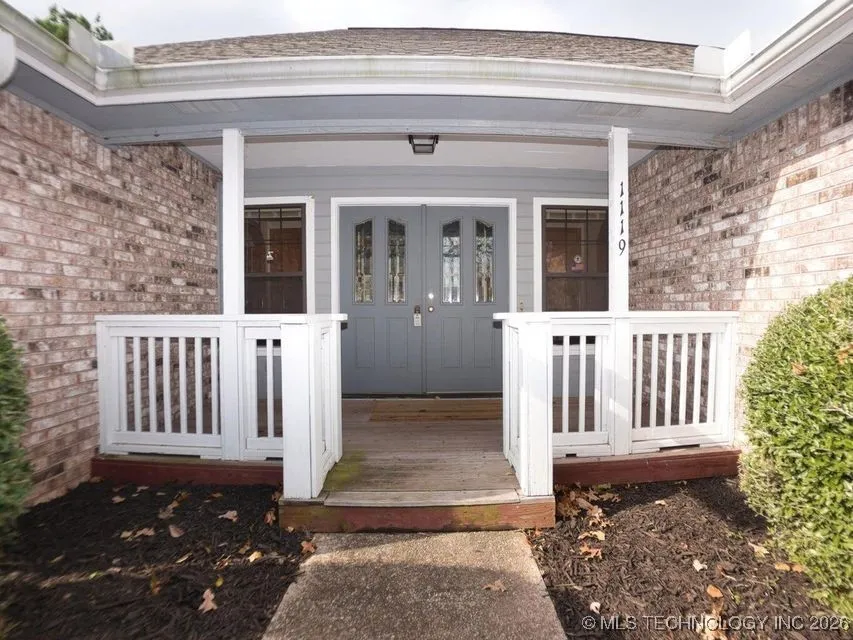 1119 Rolling Oaks Road Grove, OK 74344