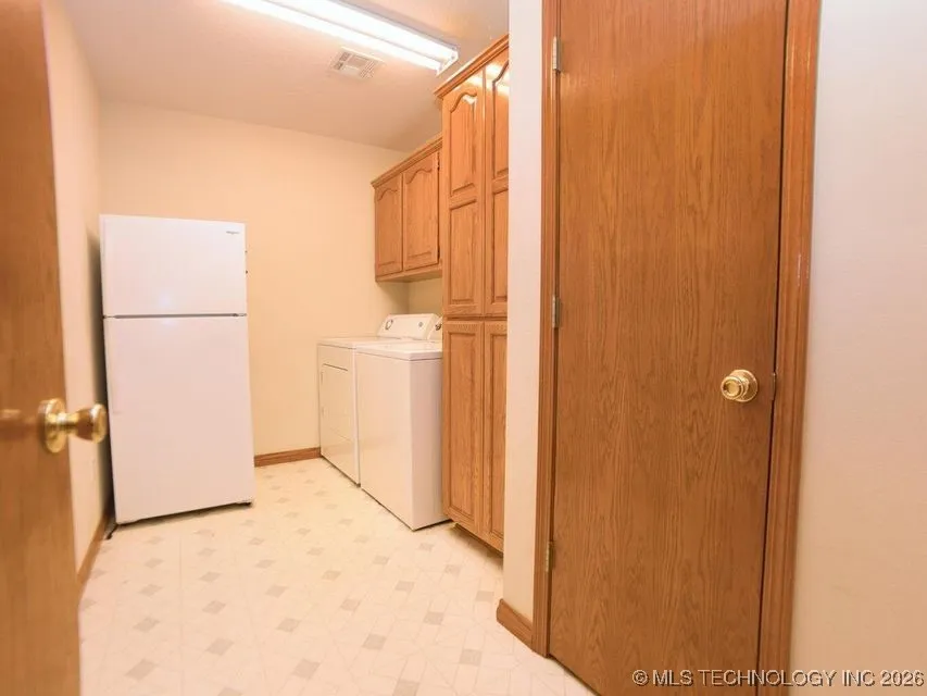 1119 Rolling Oaks Road Grove, OK 74344