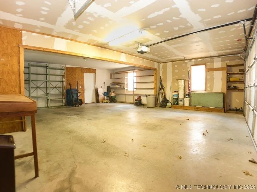 1119 Rolling Oaks Road Grove, OK 74344