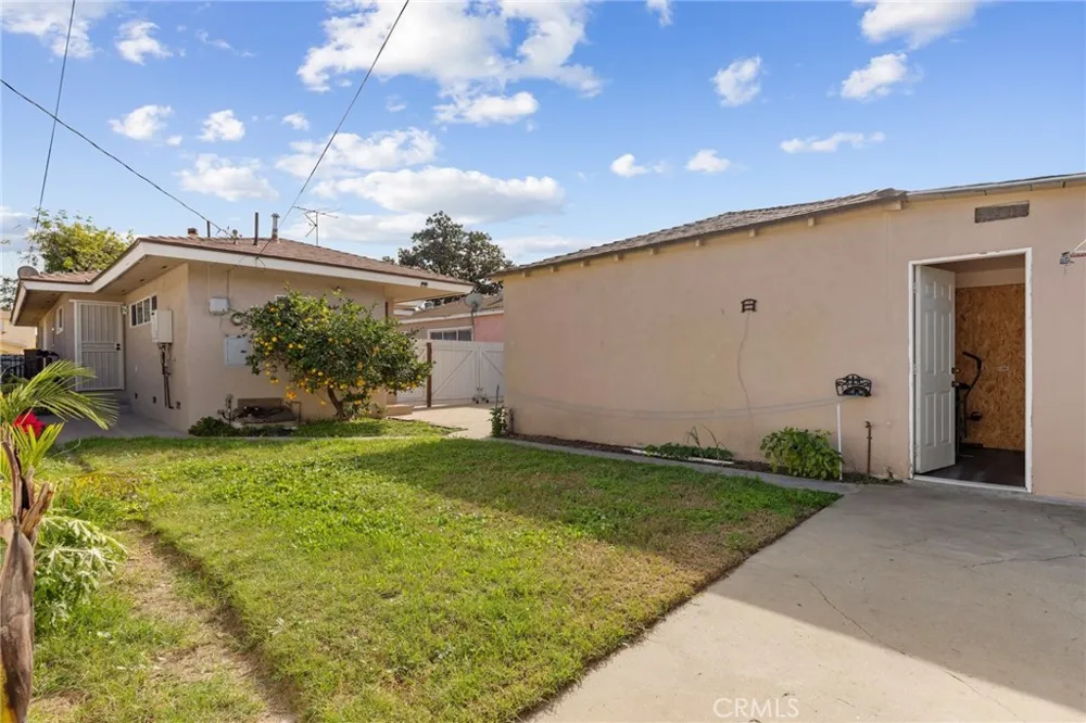 10525 Washington Avenue South Gate, CA 90280