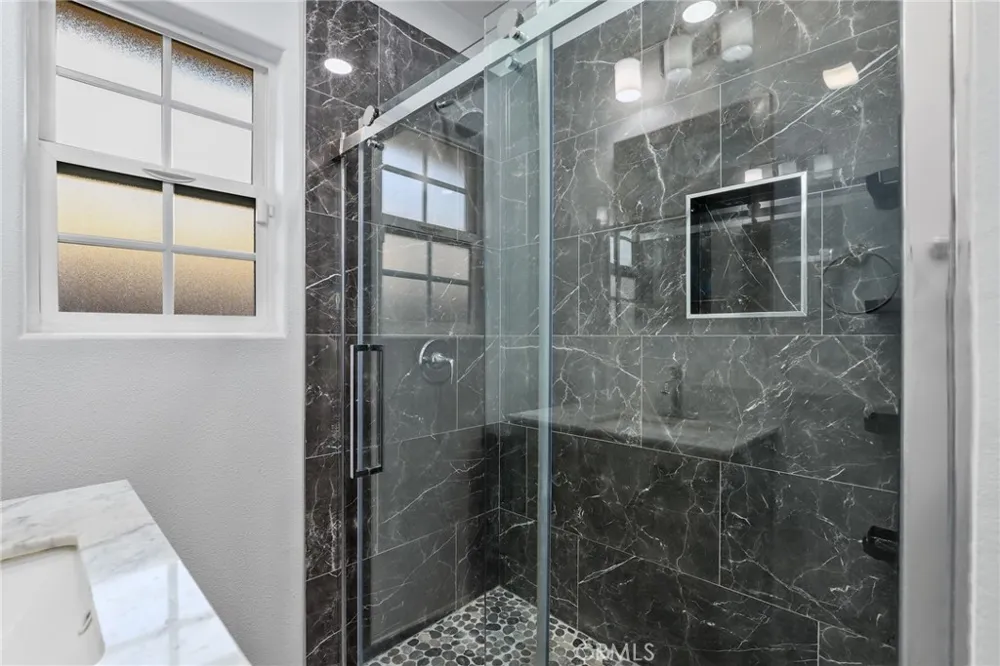 10525 Washington Avenue South Gate, CA 90280