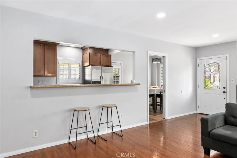 10525 Washington Avenue South Gate, CA 90280