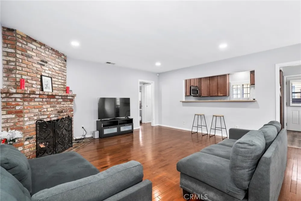 10525 Washington Avenue South Gate, CA 90280
