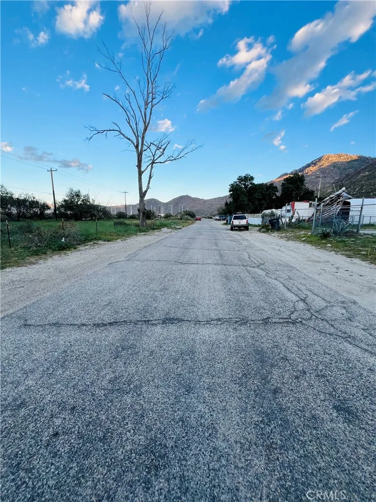 52343 Adele Avenue Cabazon, CA 92230