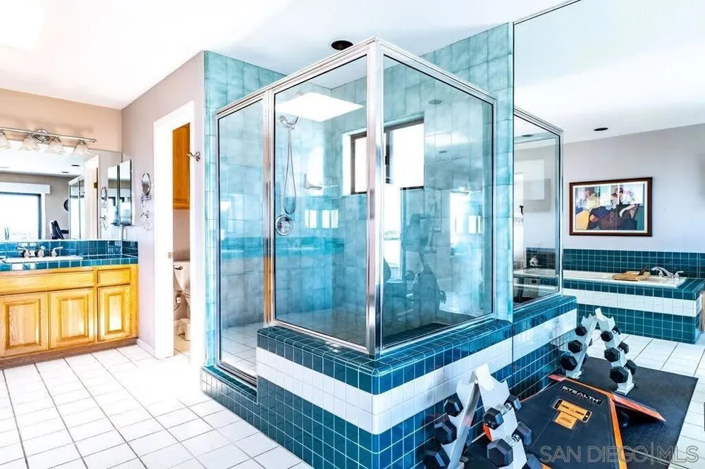 2110 Locust St San Diego, CA 92106